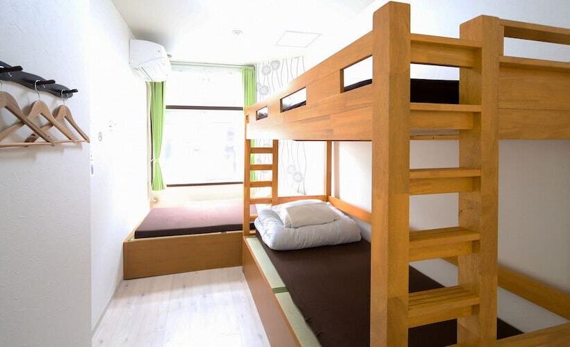 Трехместный Номер Стандарт Совместная Ванная, Air Hostel Lcc