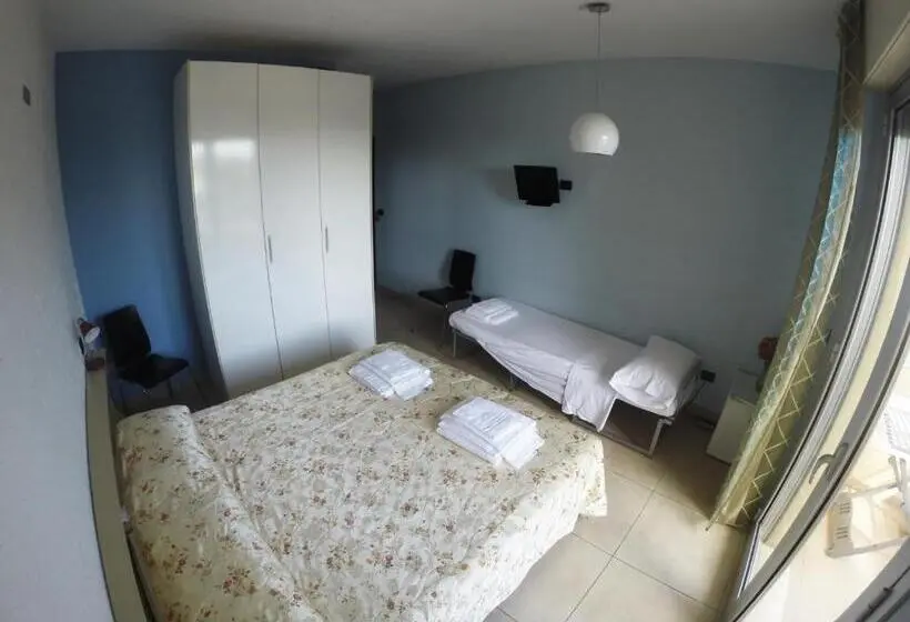 اتاق استاندارد سه نفره, B&b Via Gallipoli