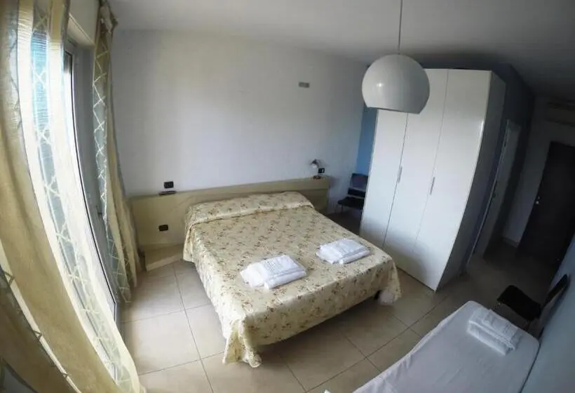اتاق استاندارد سه نفره, B&b Via Gallipoli