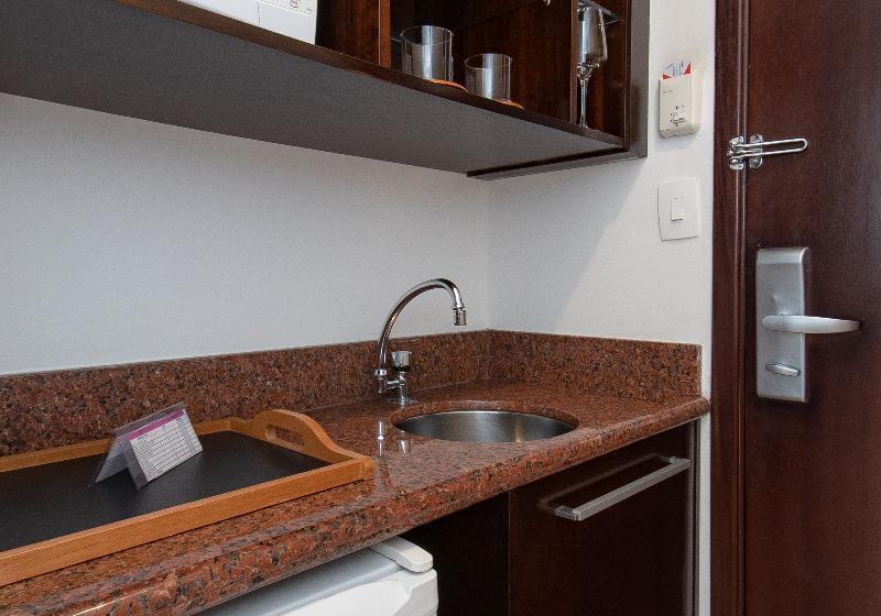 キングサイズベッドのスイートルーム, Aloft Langkawi Pantai Tengah