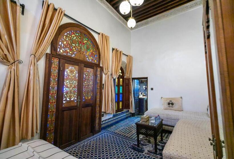 اتاق سوپریور چهار تخته, Dar Borj