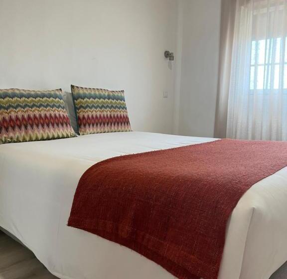 Люкс, Zulla Nazaré`s Surf Village