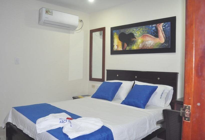 חדר אקונומי, Arce Plaza