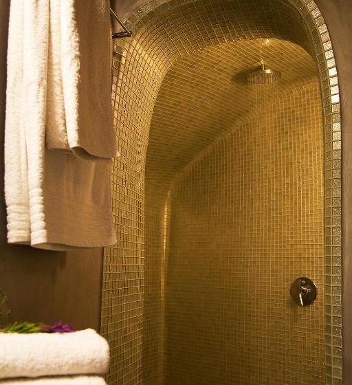 Suite Junior con Vista, Whitedeck Santorini