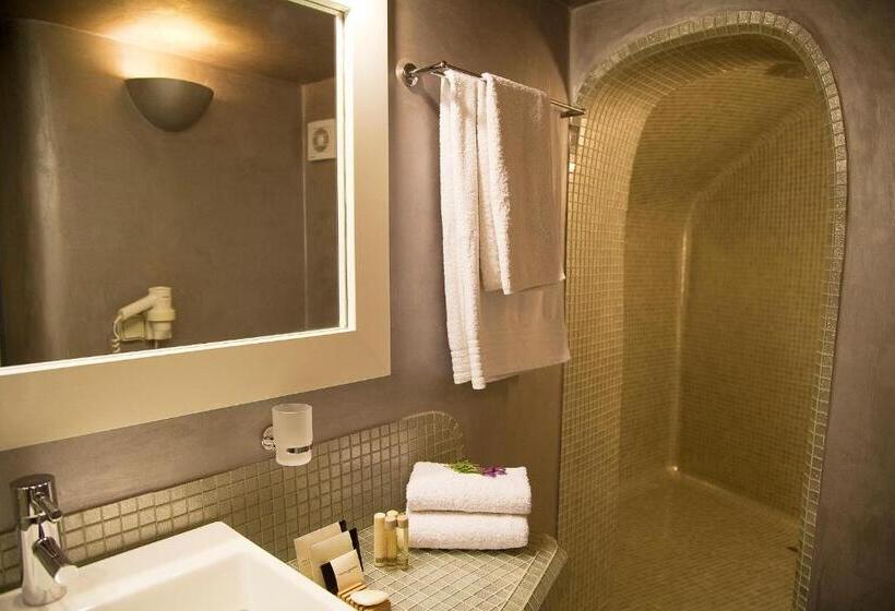 Suite Junior con Vista, Whitedeck Santorini