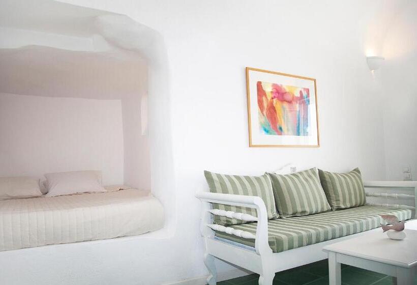 Suite Junior con Vista, Whitedeck Santorini