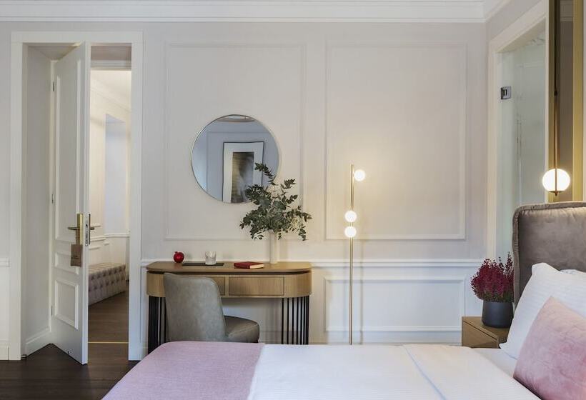 סוויטה עם נוף, A77 Suites, Small Luxury Hotels Of The World