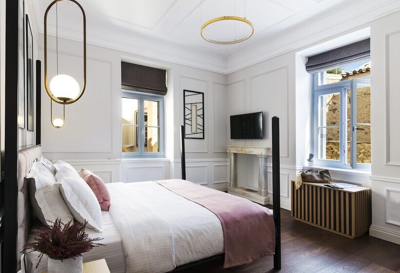 סוויטה, A77 Suites, Small Luxury Hotels Of The World