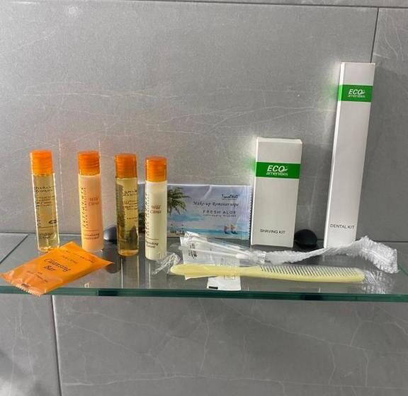 استودیوی استاندارد, Itza Bella Suites