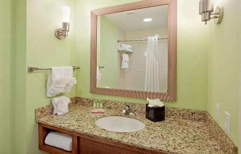 景色の見えるスイートルーム, Holiday Inn Resort Pensacola Beach, An Ihg
