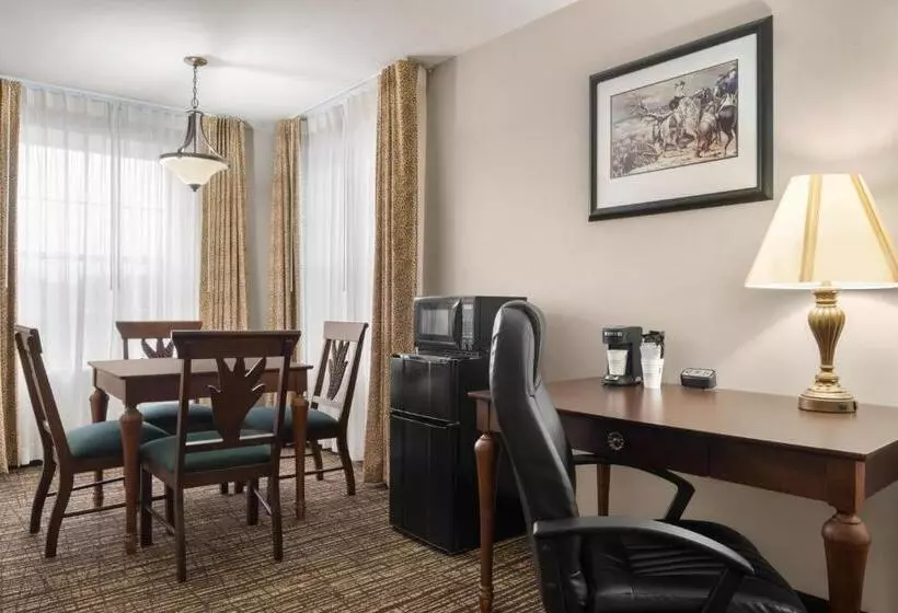 キングサイズベッド、ビュー付きデラックスルーム, Baymont By Wyndham Washington
