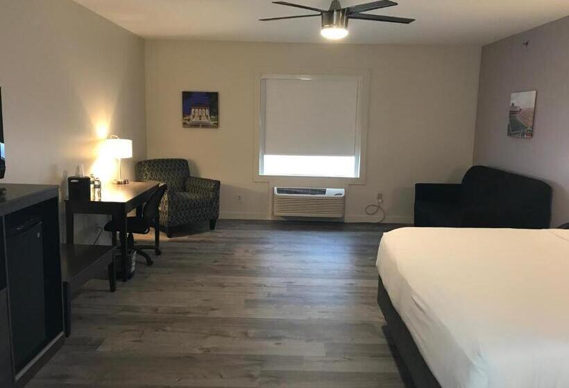 חדר דחוקס עם מיטת קינג, Hom, A Trademark Collection