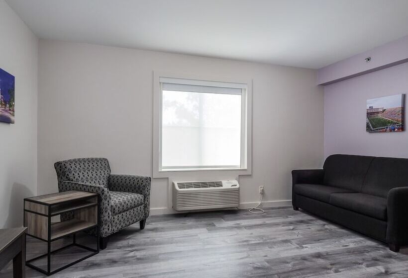 חדר דלוקס, Hom, A Trademark Collection