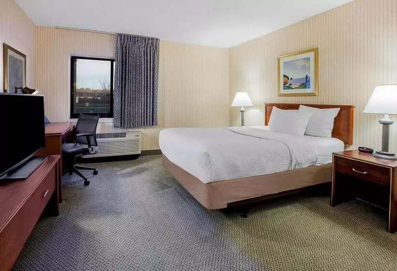 キングサイズベッドのエクゼクティブルーム, La Quinta Inn By Wyndham Detroit Southgate