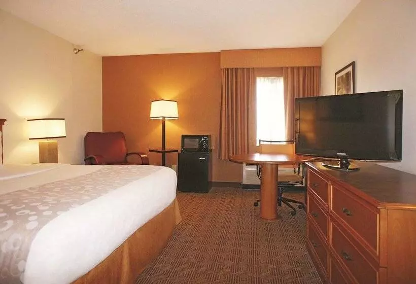 اتاق استاندارد با 2 تخت دوبل, La Quinta Inn By Wyndham Kansas City North