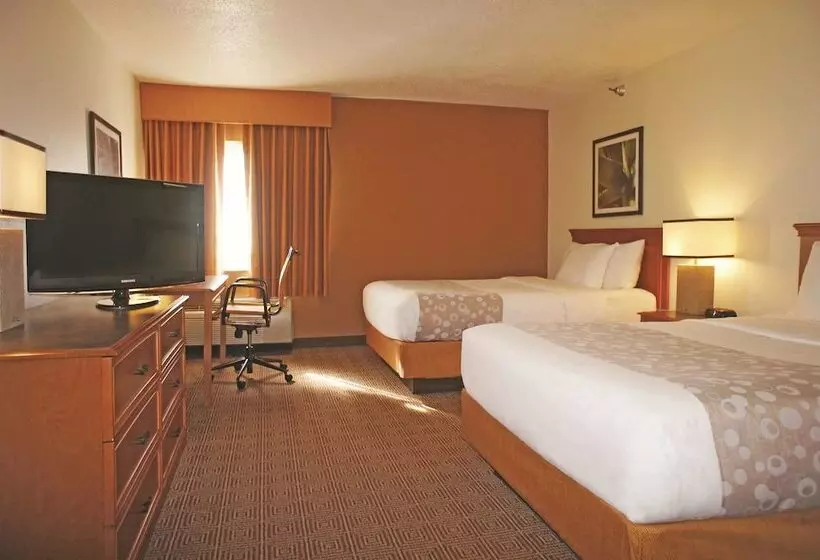 اتاق استاندارد با 2 تخت دوبل, La Quinta Inn By Wyndham Kansas City North