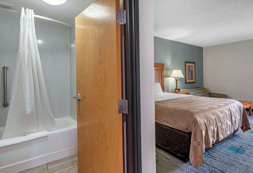 Люкс, Quality Inn & Suites