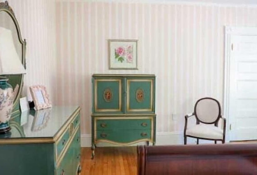 スタンダードルーム, The Belmont Inn