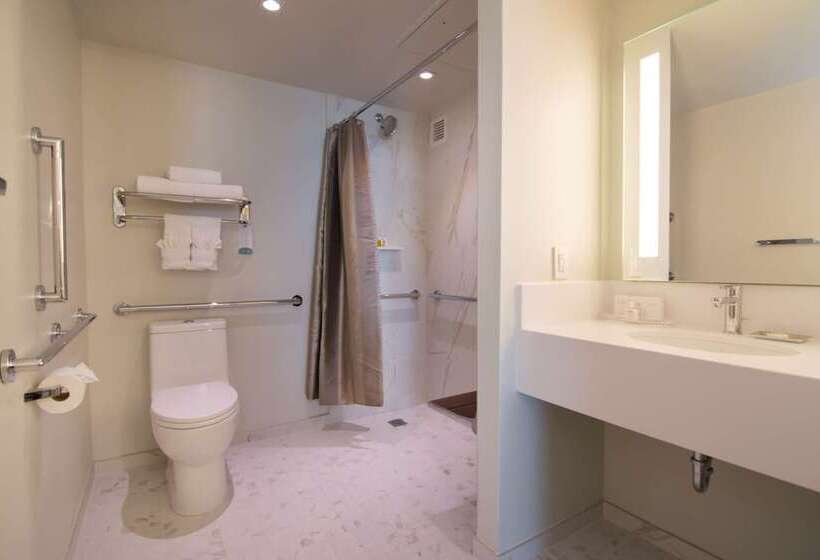 סטודיו סטנדרט, מיטה זוגית, The Benson Portland, Curio Collection By Hilton