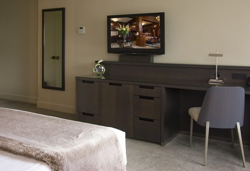 חדר סטנדרט עם מיטת קווין, The Benson Portland, Curio Collection By Hilton