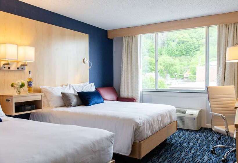 带特大床的标准间, The Benson Portland, Curio Collection By Hilton