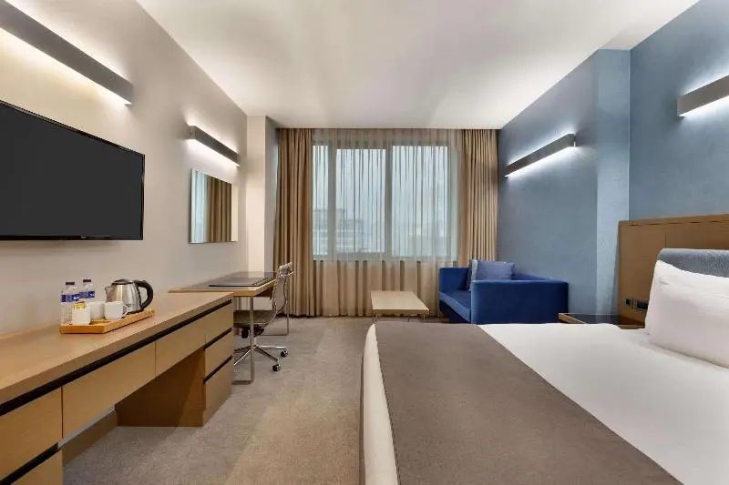 キングサイズベッドのエクゼクティブルーム, La Quinta By Wyndham Istanbul Gunesli
