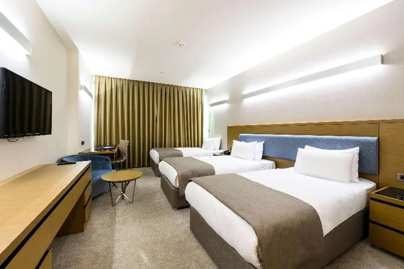 デラックストリプルルーム, La Quinta By Wyndham Istanbul Gunesli