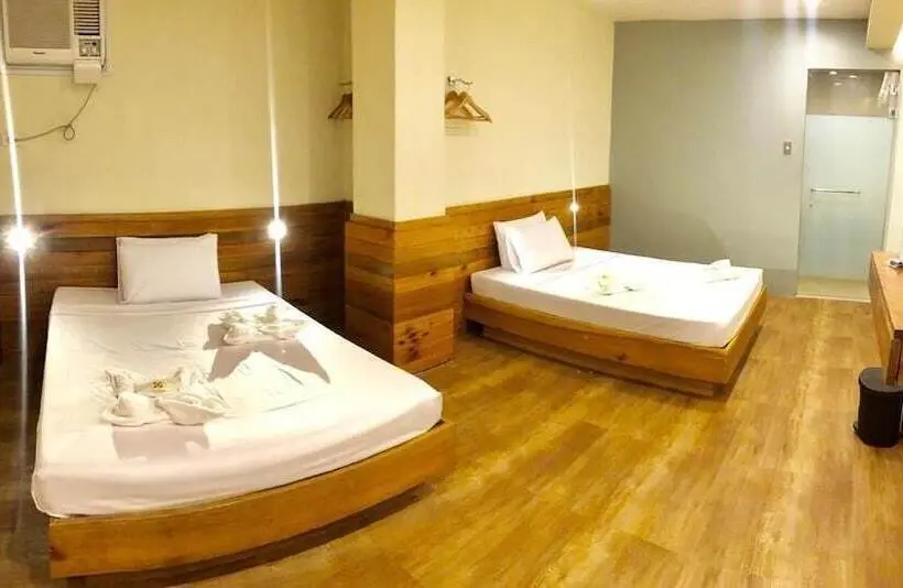 Perhesviitti, Two Seasons Executive Suites