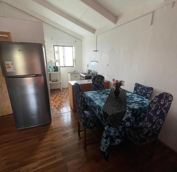 デラックスルーム, Pua Vaenga