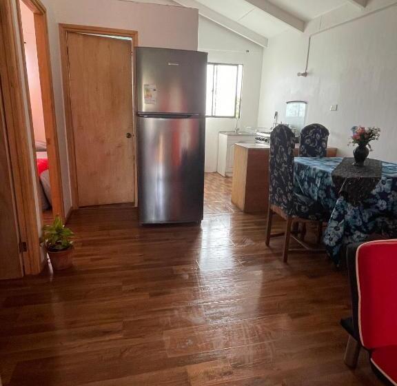 デラックスルーム, Pua Vaenga