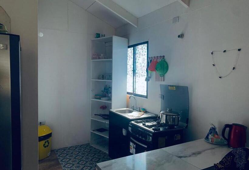 浴室共有ファミリールーム, Pua Vaenga