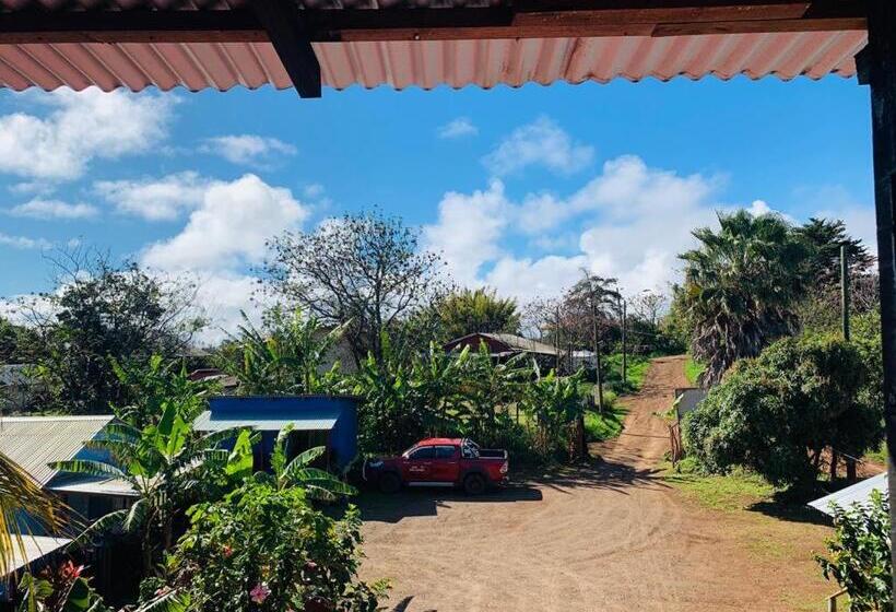 バス共有のスタンダードルーム, Pua Vaenga