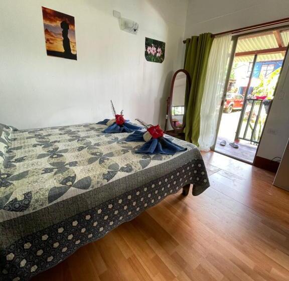 デラックスルーム, Pua Vaenga