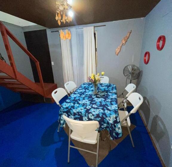 Quarto Triplo Estandar Banheiro Compartilhado, Pua Vaenga