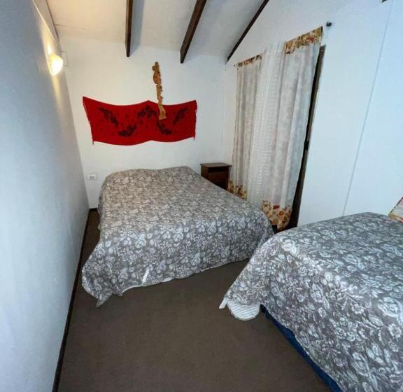Quarto Triplo Estandar Banheiro Compartilhado, Pua Vaenga