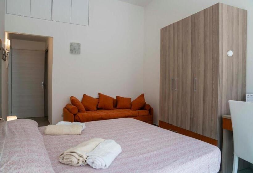 四人标准间, B&b La Rosa Dei Venti