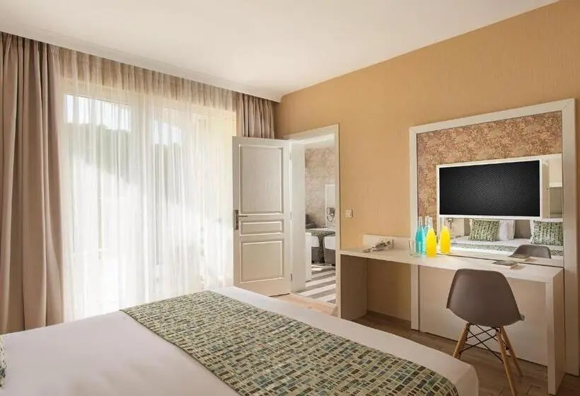 آپارتمان سوپریور 1 خوابه, Marina White Sands Beach Hotel All Inclusive
