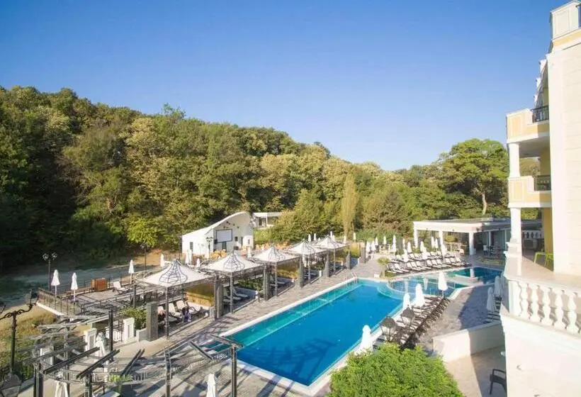 اتاق سوپریور سه تخته, Marina White Sands Beach Hotel All Inclusive
