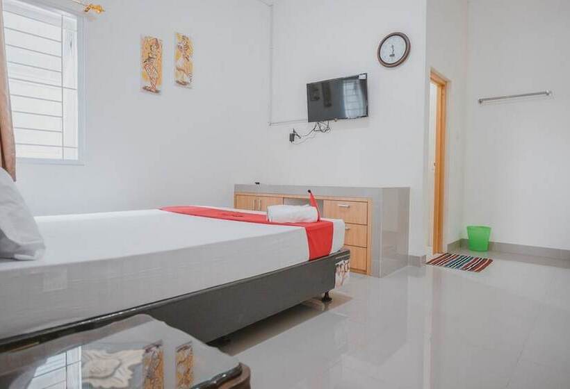 Номер Стандарт, Reddoorz Syariah Near Pahoman Stadium Lampung