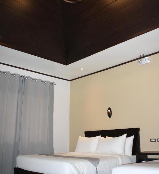 اتاق لوکس سه تخته, Hidden Jewel Resort