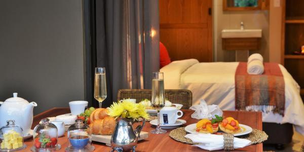 Номер Стандарт Вид на Бассейн, La Perle