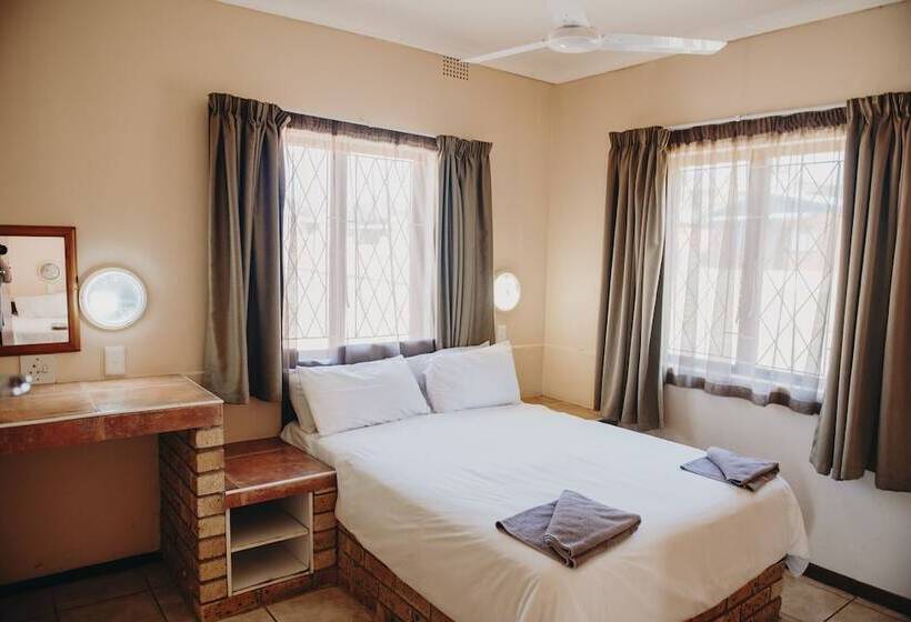 Апартаменты 2 Спальни, Port Edward Holiday Resort