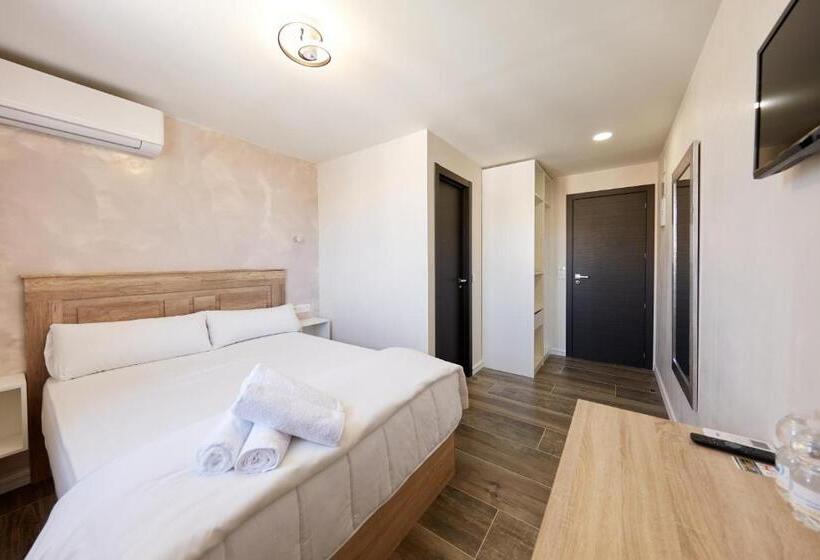 اتاق اکونومی, Amor de Helene