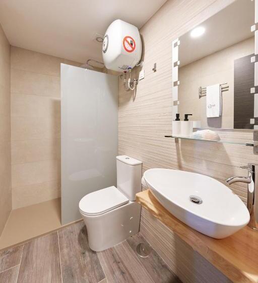 اتاق استاندارد, Amor de Helene