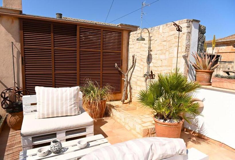 سوئیت جونیور با تراس, Stadthotel Santanyi