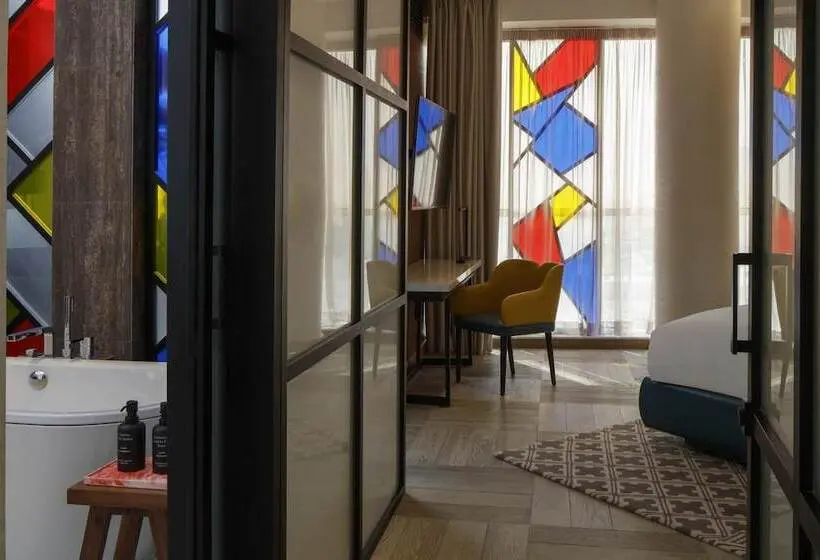 Suite with Terrace, Andaz Dubai The Palm, By Hyatt