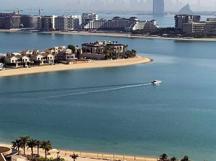 Deluxe Suite Sea View, Andaz Dubai The Palm, By Hyatt