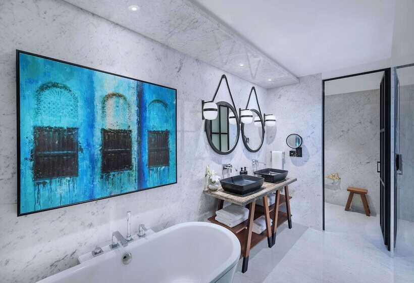 Deluxe Suite Sea View, Andaz Dubai The Palm