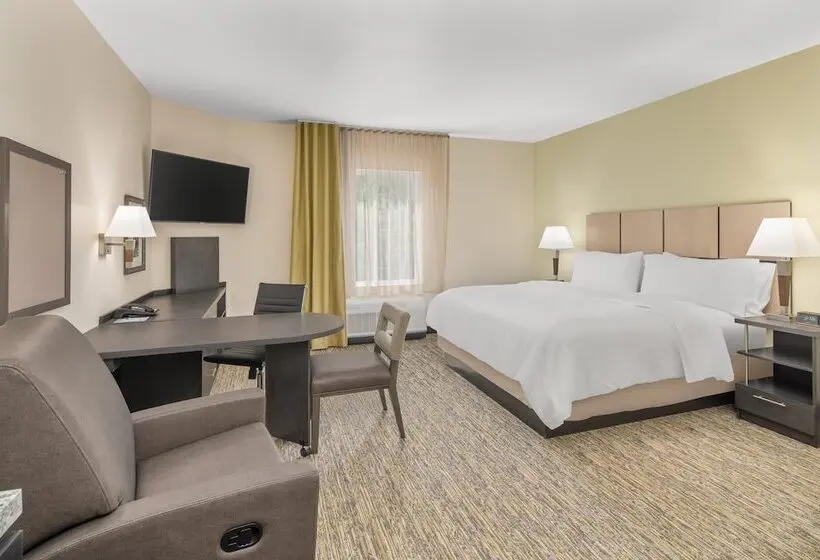 スタンダードスタジオ, Candlewood Suites Newnan Atlanta Sw, An Ihg