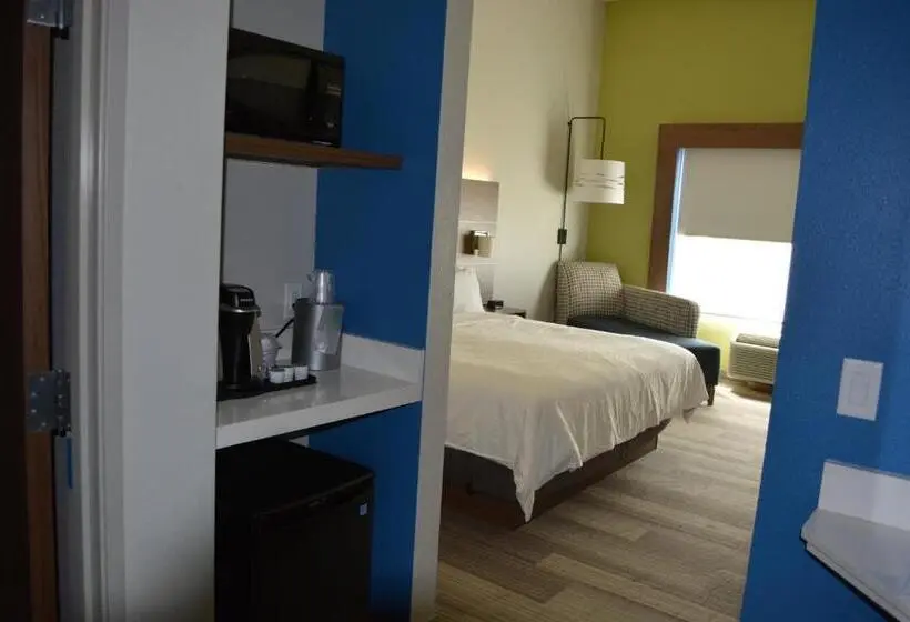 身障者適用キングサイズベッドルーム, Holiday Inn Express & Suites   Liberal, An Ihg